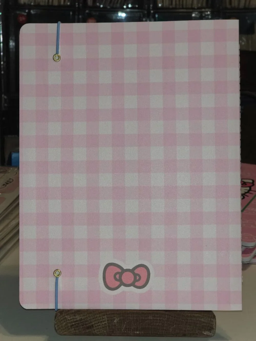 NB-2485 Sanrio Hello Kitty 2027 17-Month Planner Flex Cover 7.5x10